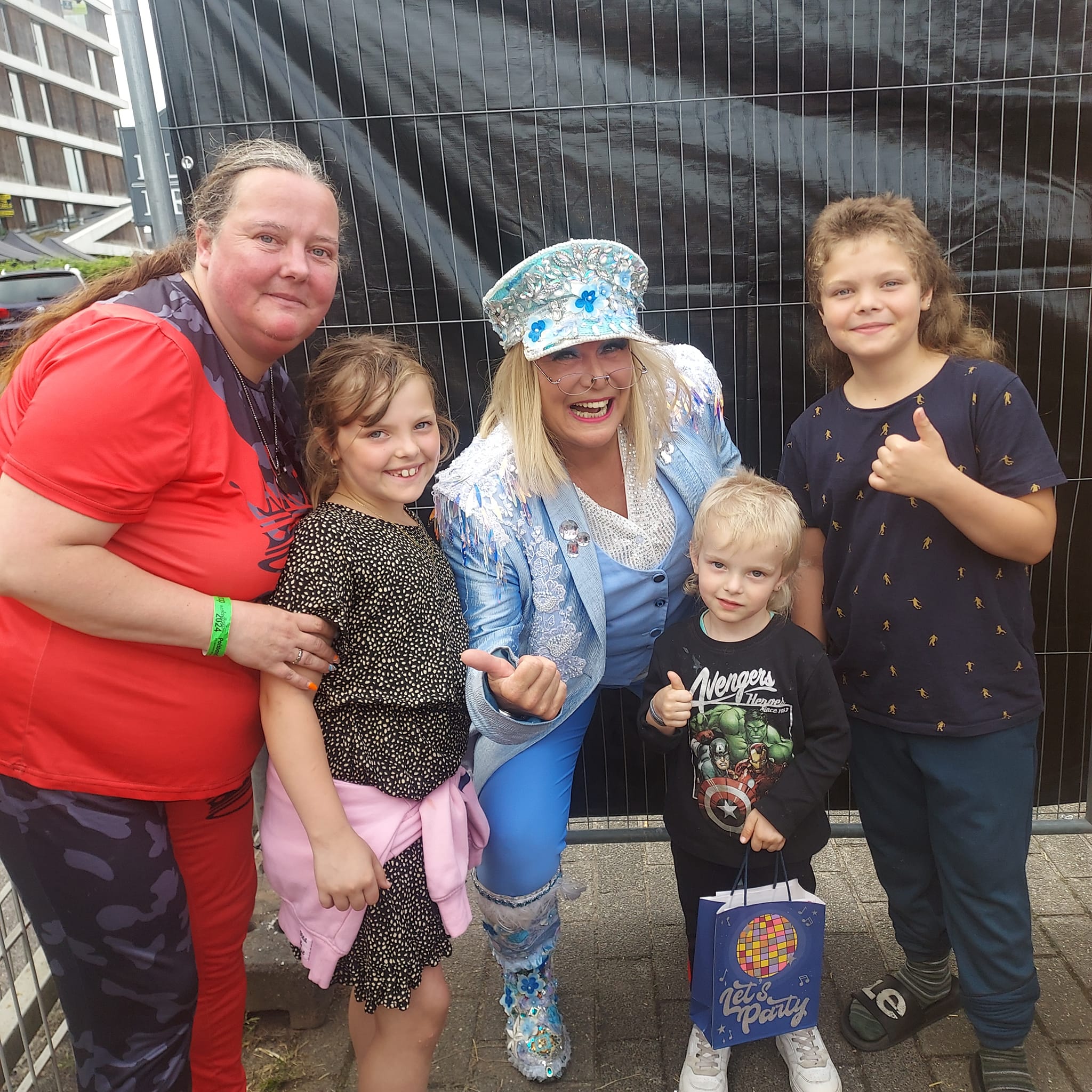 Jettie met fans