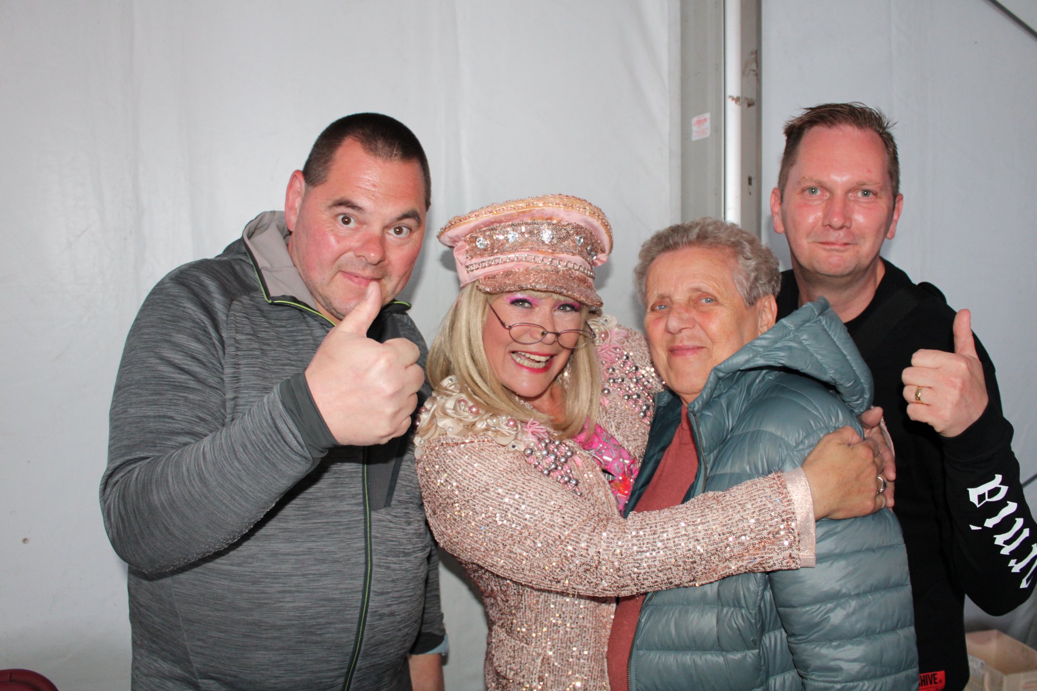Jettie met fans