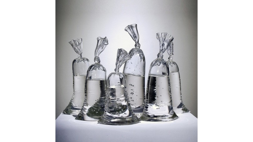 Plastic zakken uit gesmolten glas 