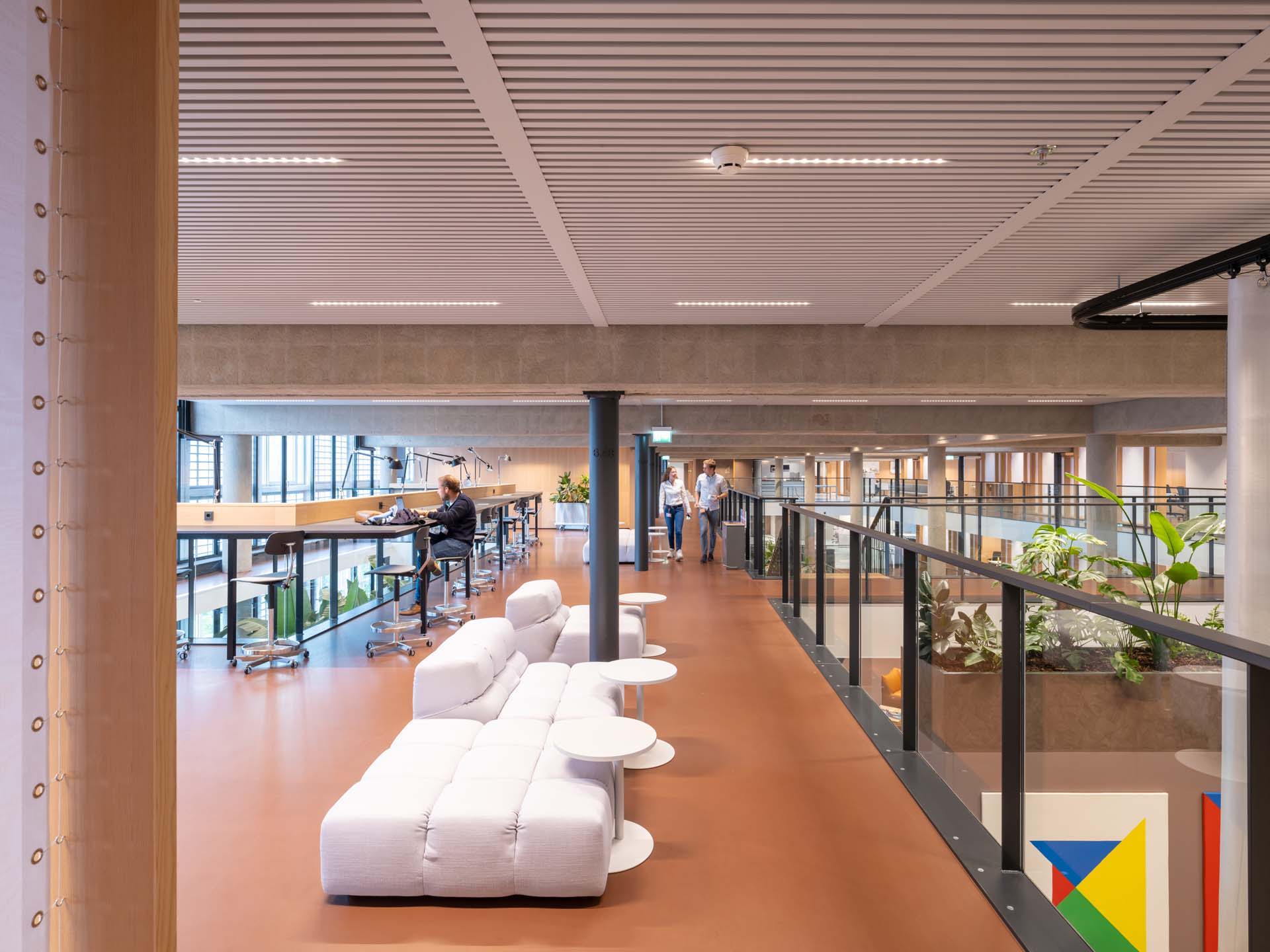 KCAP en Kraaijvanger Architects transformeren Stationspostgebouw 