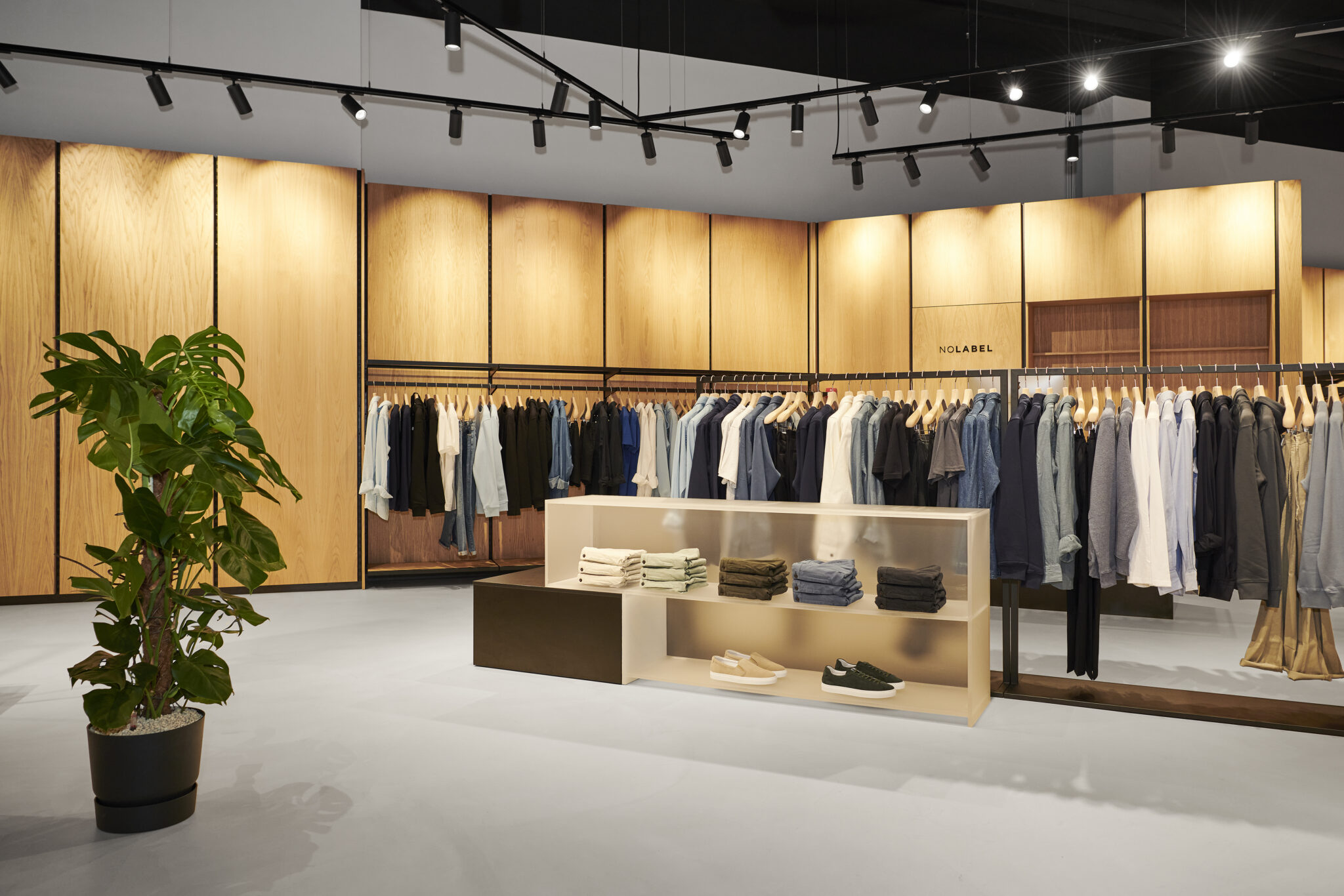 Pepijn Smit ontwerpt interieur brand store NOLABEL