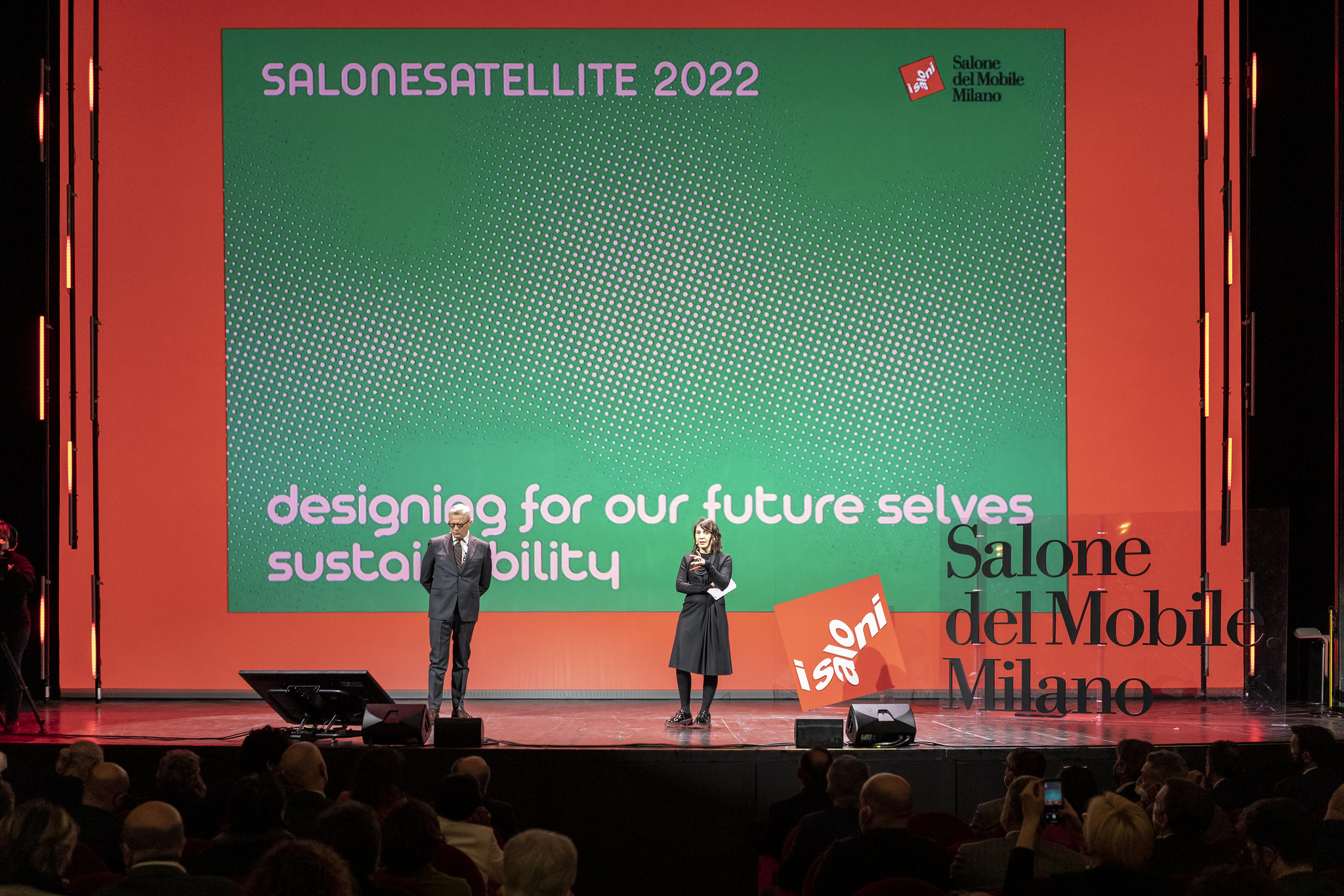 60ste Salone del Mobile.Milano: duurzaam design en hulde aan de schoonheid