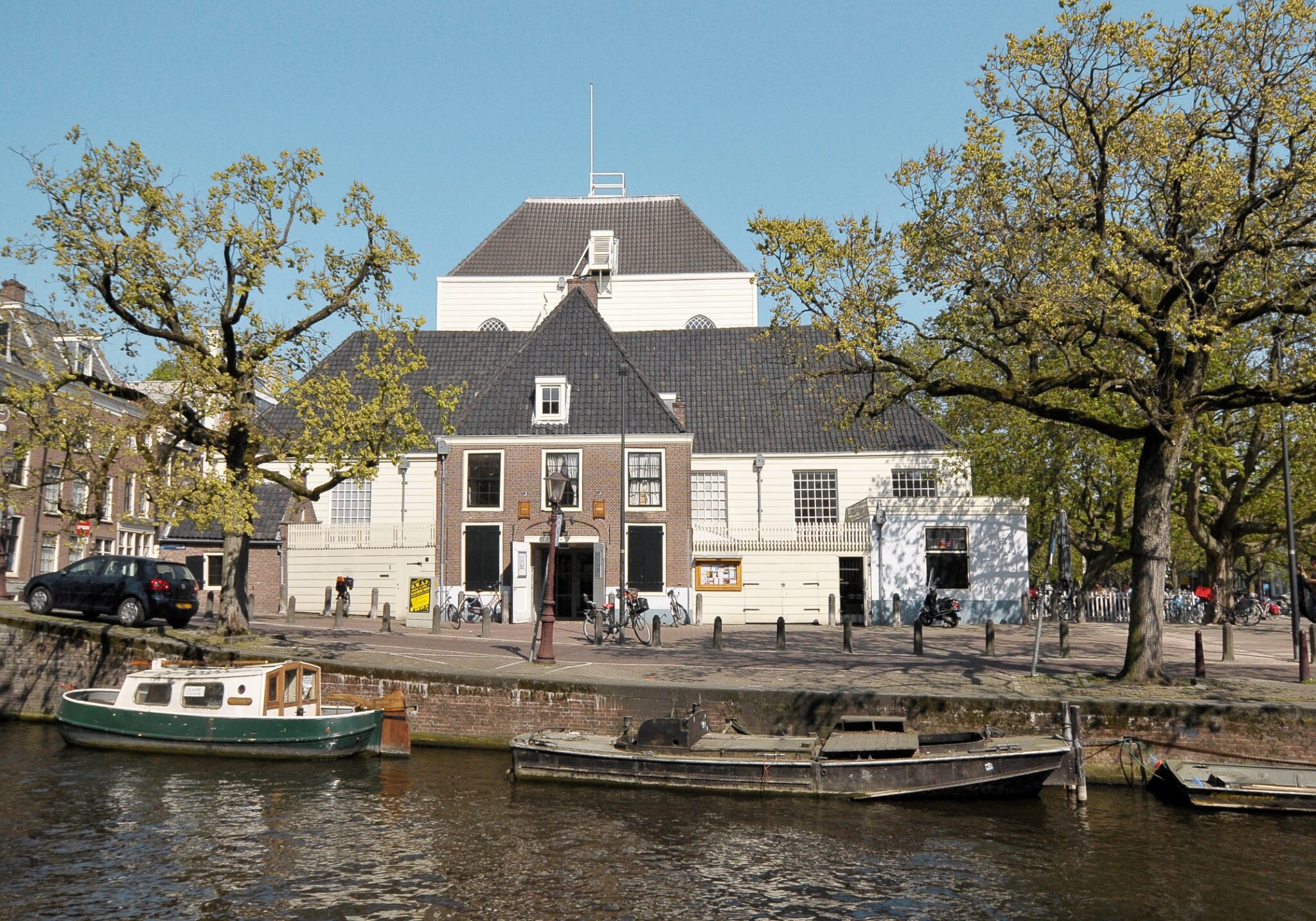 Amstelkerk Amsterdam: Van noodkerk tot kantoor