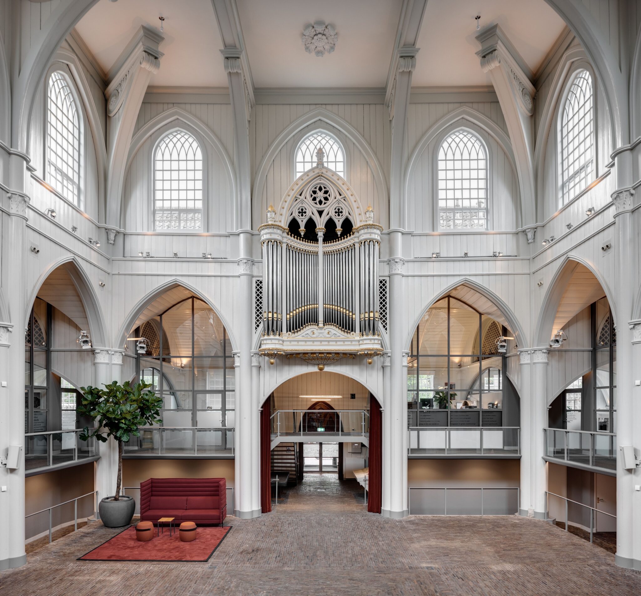 Amstelkerk Amsterdam: Van noodkerk tot kantoor