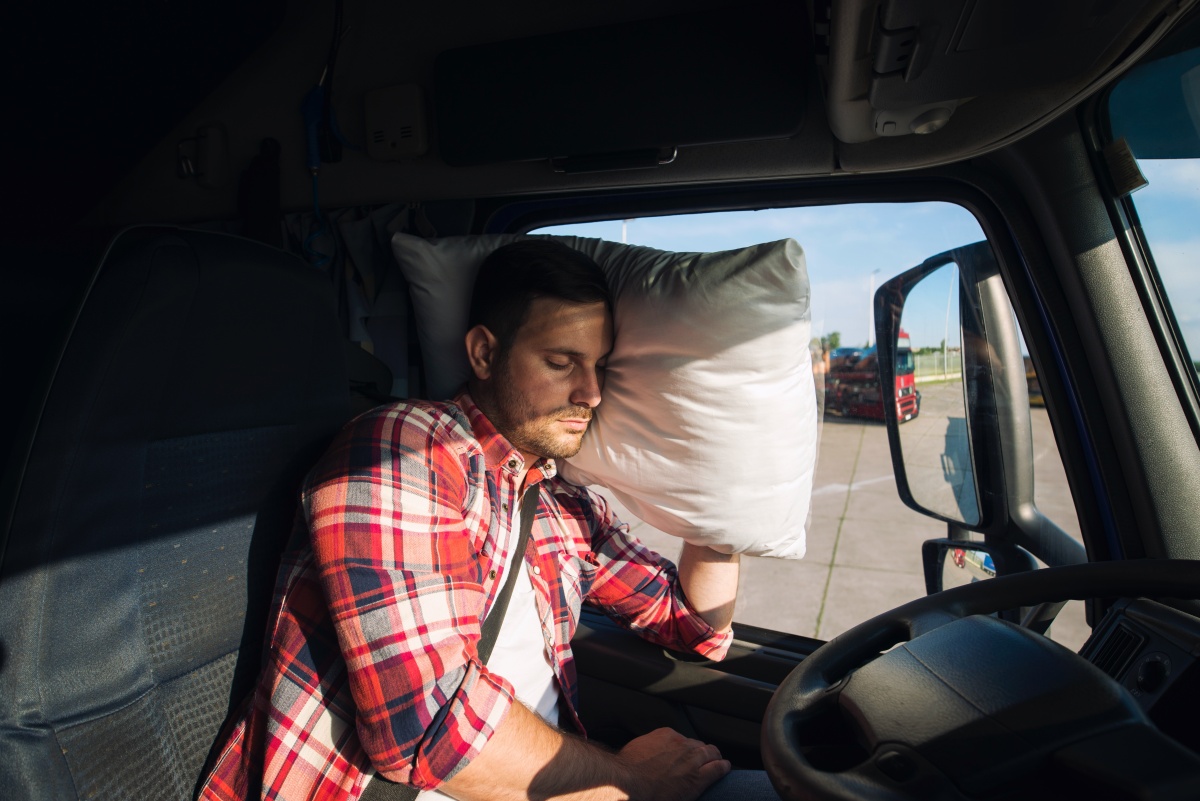 Beïnvloeding rijvaardigheid: ‘Eén epileptische aanval, twee jaar geen vrachtwagen rijden’