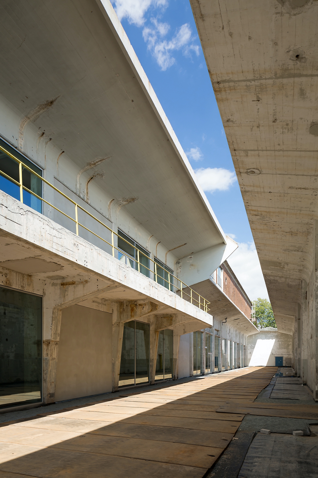 Gebouw KB: dynamiek in een betonnen kathedraal