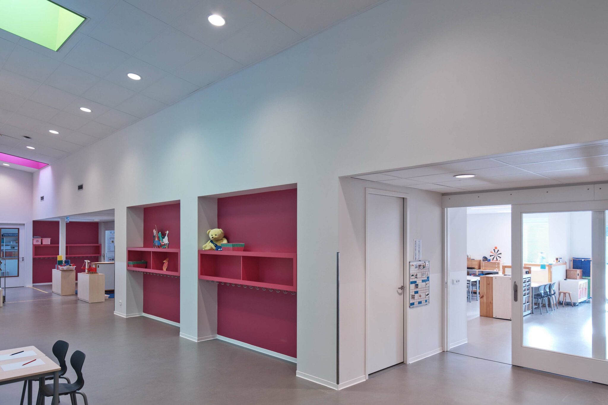 Aardbevingbestendig kindcentrum van atelier PRO architecten