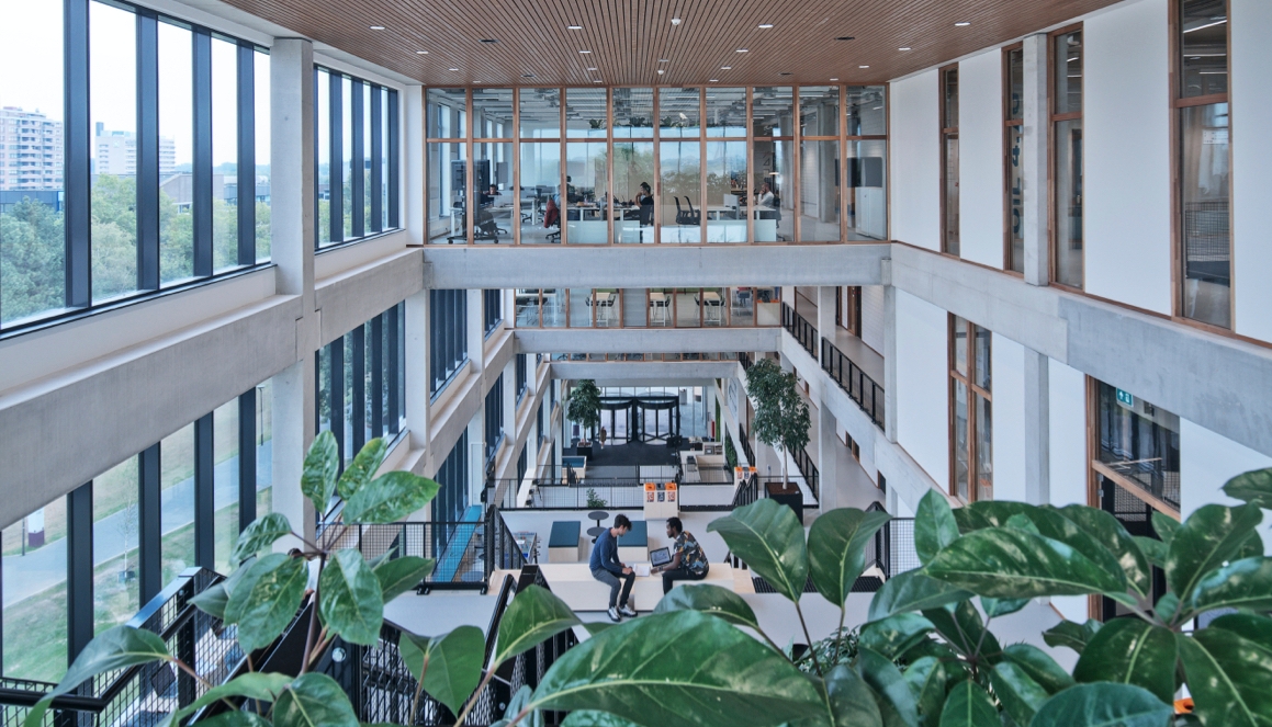 Fontys Hogeschool R10: campusarchitectuur in optima forma 