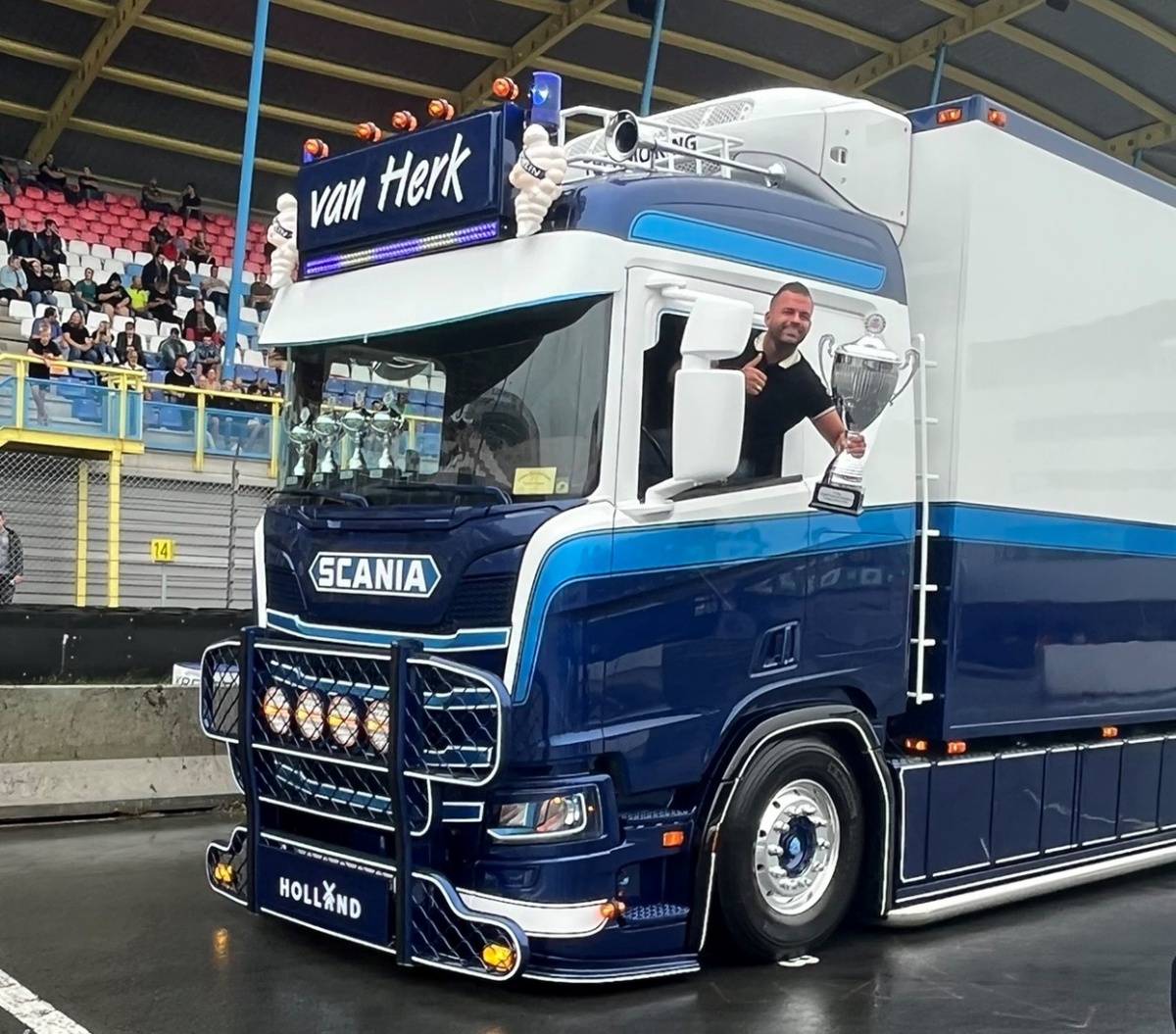 Robert van Herk rijdt de Mooiste Truck van Nederland
