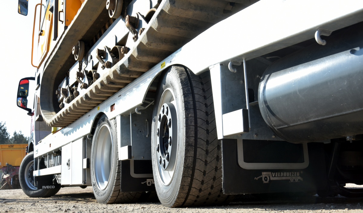 Veldhuizen Trucks bouwt diepladeralternatief op basis van Iveco S-Way 