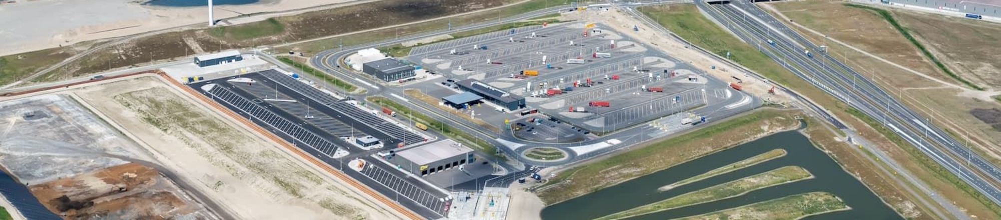Extra truckparkeerplaatsen voor Maasvlakte Plaza