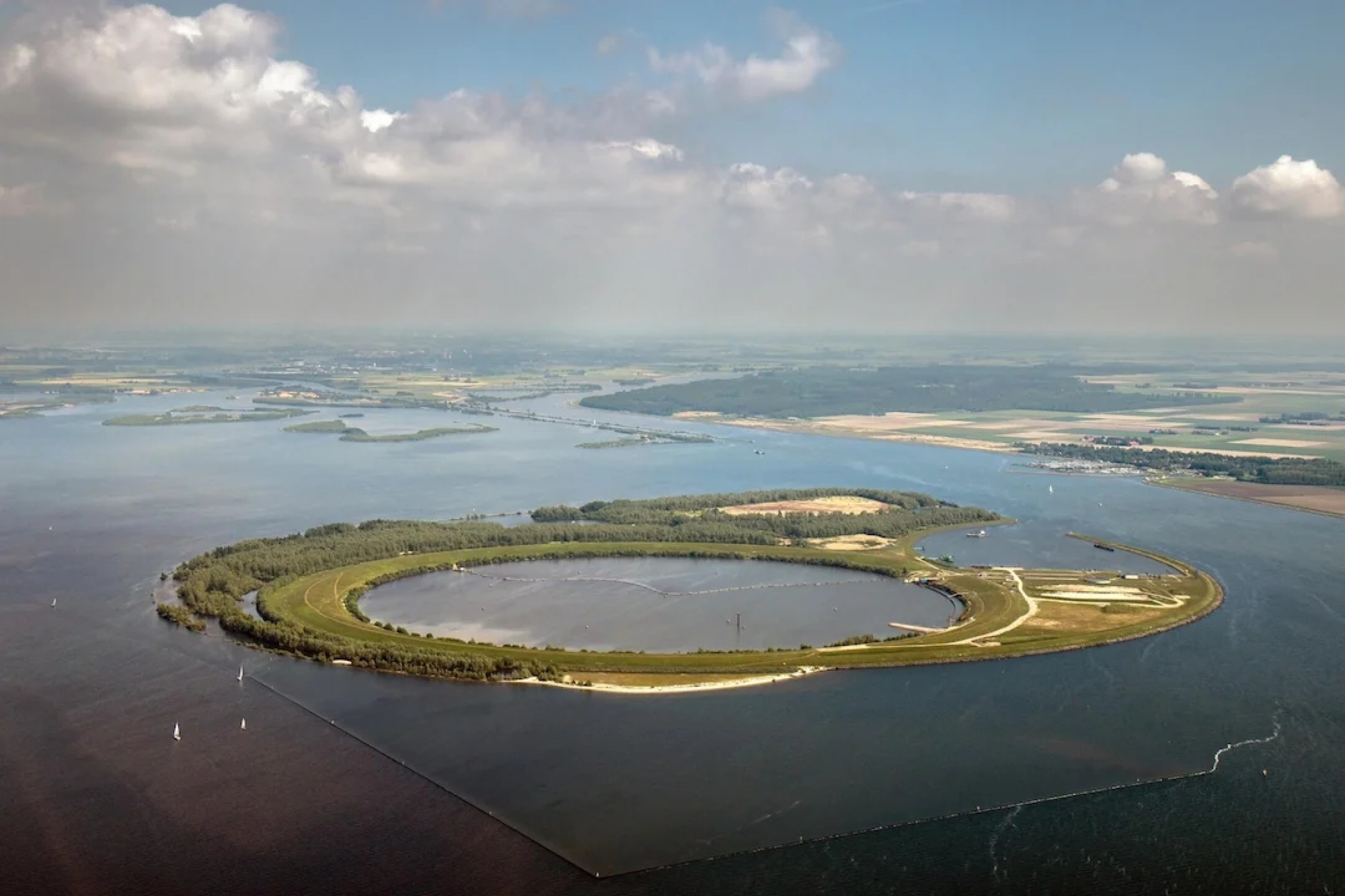 Drijvend zonnepark op eiland IJsseloog nu niet mogelijk