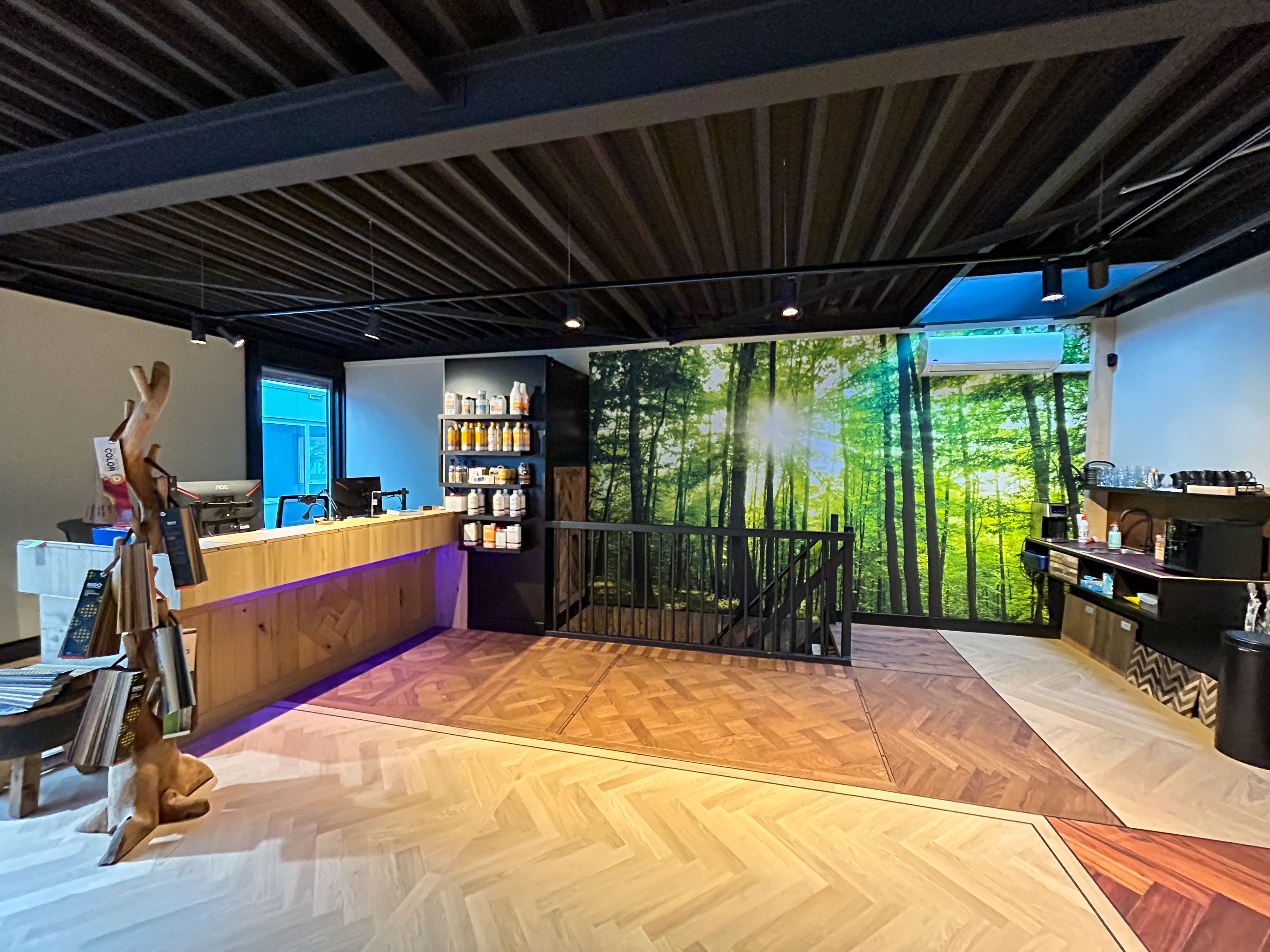 Vloer & Design opent nieuwe showroom