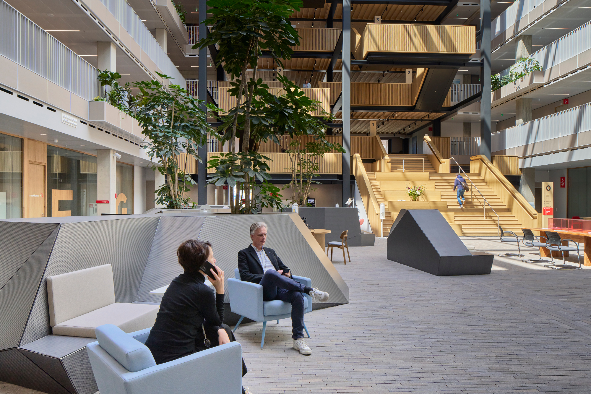 Een circulair stadhuis zonder balies