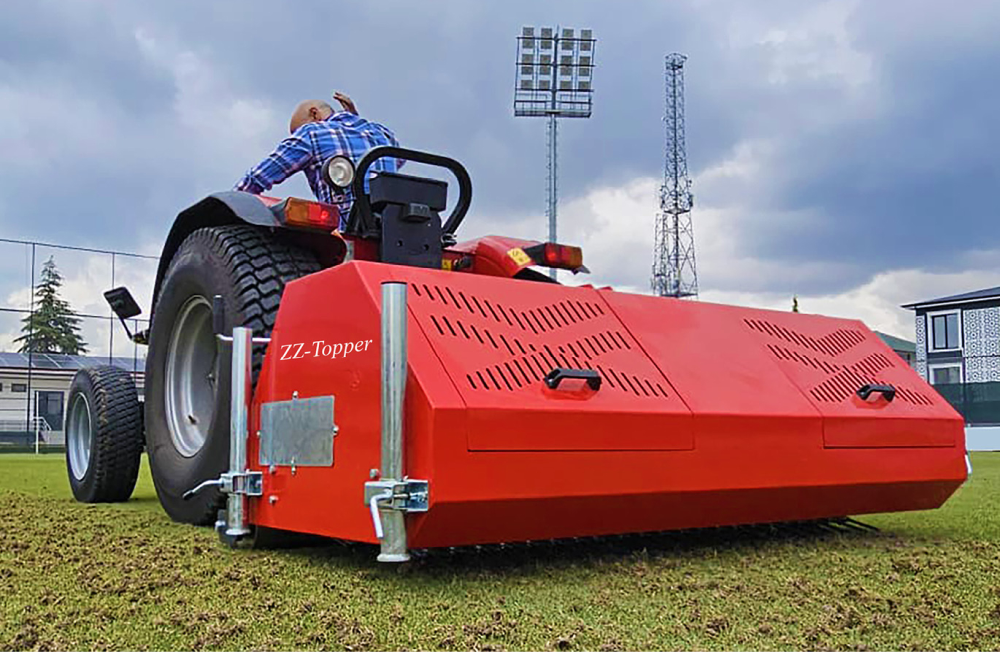 Spin Turf Machinery introduceert de ZZ-Topper verticuteermachine