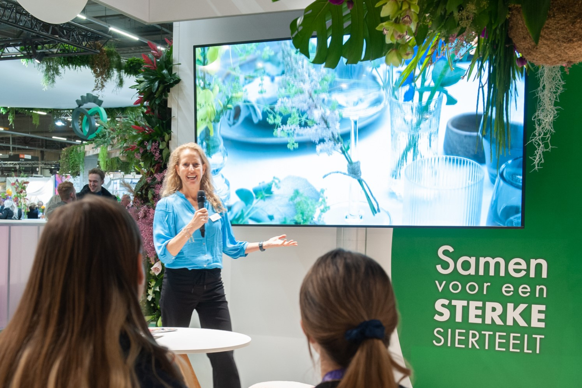 Bloemenbureau presenteert welzijnsonderzoeken tijdens Trade Fair Aalsmeer